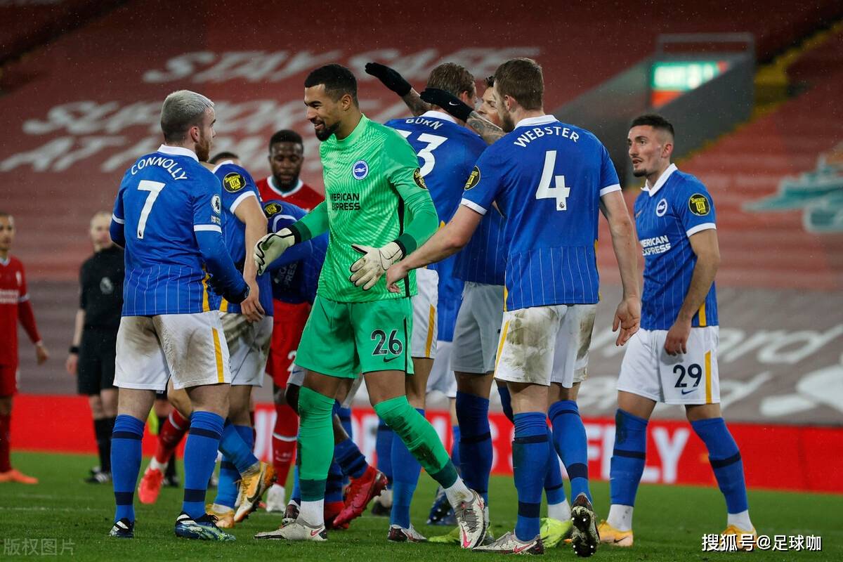 半岛体育登录入口-转折点!布莱顿防线松动,意大利杯清晨攻防权衡,目标明确,团队化学反应显著