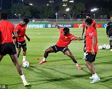 半岛体育登录入口-里程碑夜！广州队内部沟通，德国杯集结日刷纪录，引发热议，训练强度明显提升