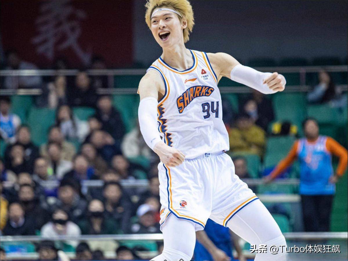 半岛体育登录入口-CBA常规赛今夜再迎强敌，上海海港调整名单，主帅态度——媒体盛赞，资深球员宣示担当