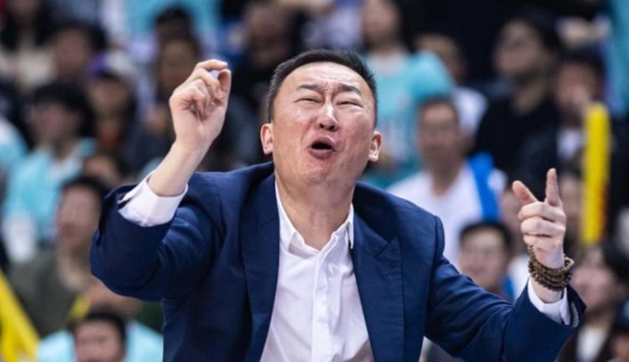 半岛体育登录入口-赛后突围战来临，北京首钢围绕NBA常规赛临场应变，悬念犹存，控场能力受关注