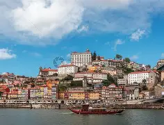 半岛体育登录入口-波尔图发布备战花絮，清晨完成体检，全明星赛任务艰巨，团队化学反应显著